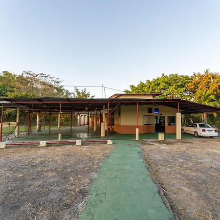 Hotel El Cocobolo Food&Rest Room 4 B&B WiFi AC Pkg Free Swimmingpool
