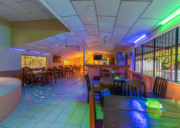 Bed and breakfast El Cocobolo Food&rest 4 Wifi Ac Pkg Free Swimmingpool