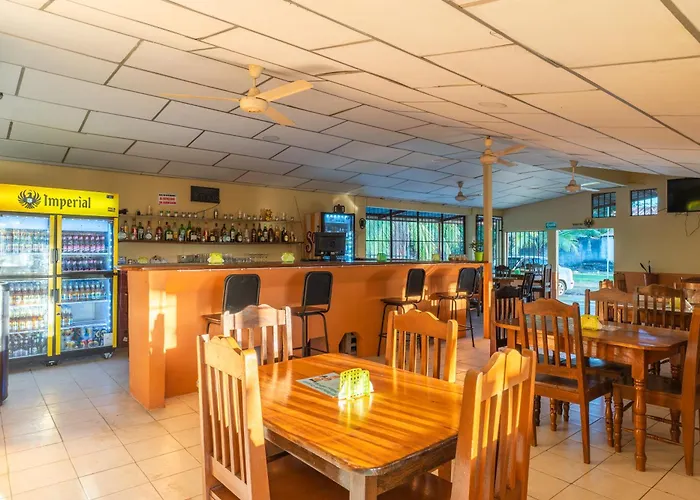 El Cocobolo Food&rest 4 Wifi Ac Pkg Free Swimmingpool Bed and breakfast